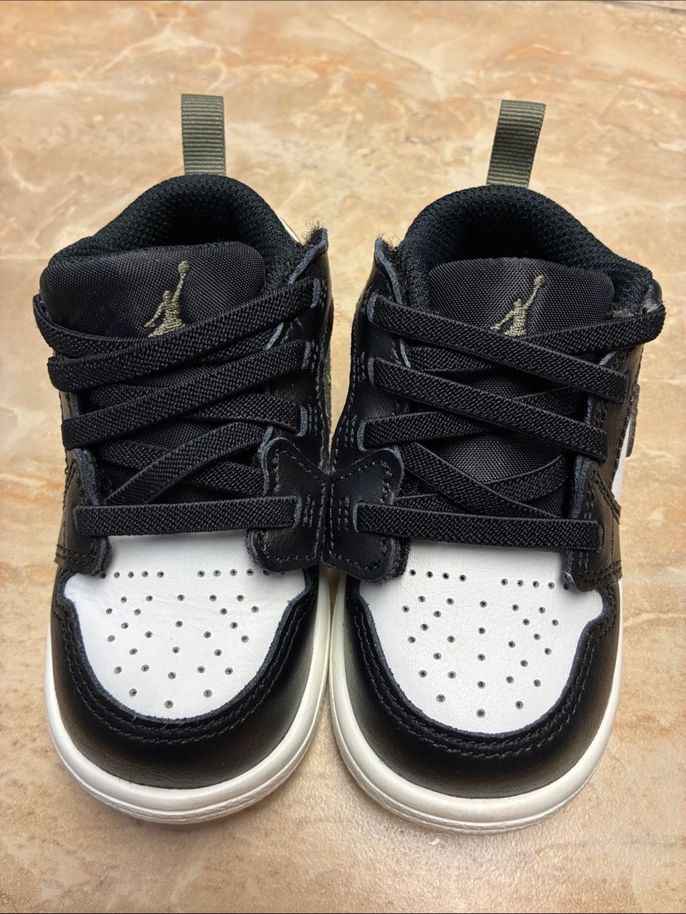 Toddler size 6 Jordan 1 Low ALT Black Medium Olive Sail White Shoes - Picture 3 of 11
